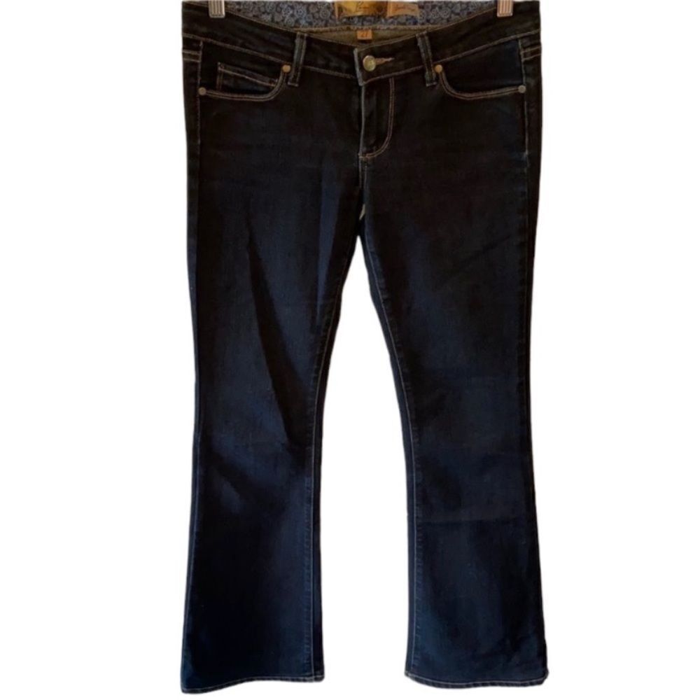 Paige Premium Denim Laurel Canyon Jeans Woman’s Size: 27 - Fits Woman’s size 6
